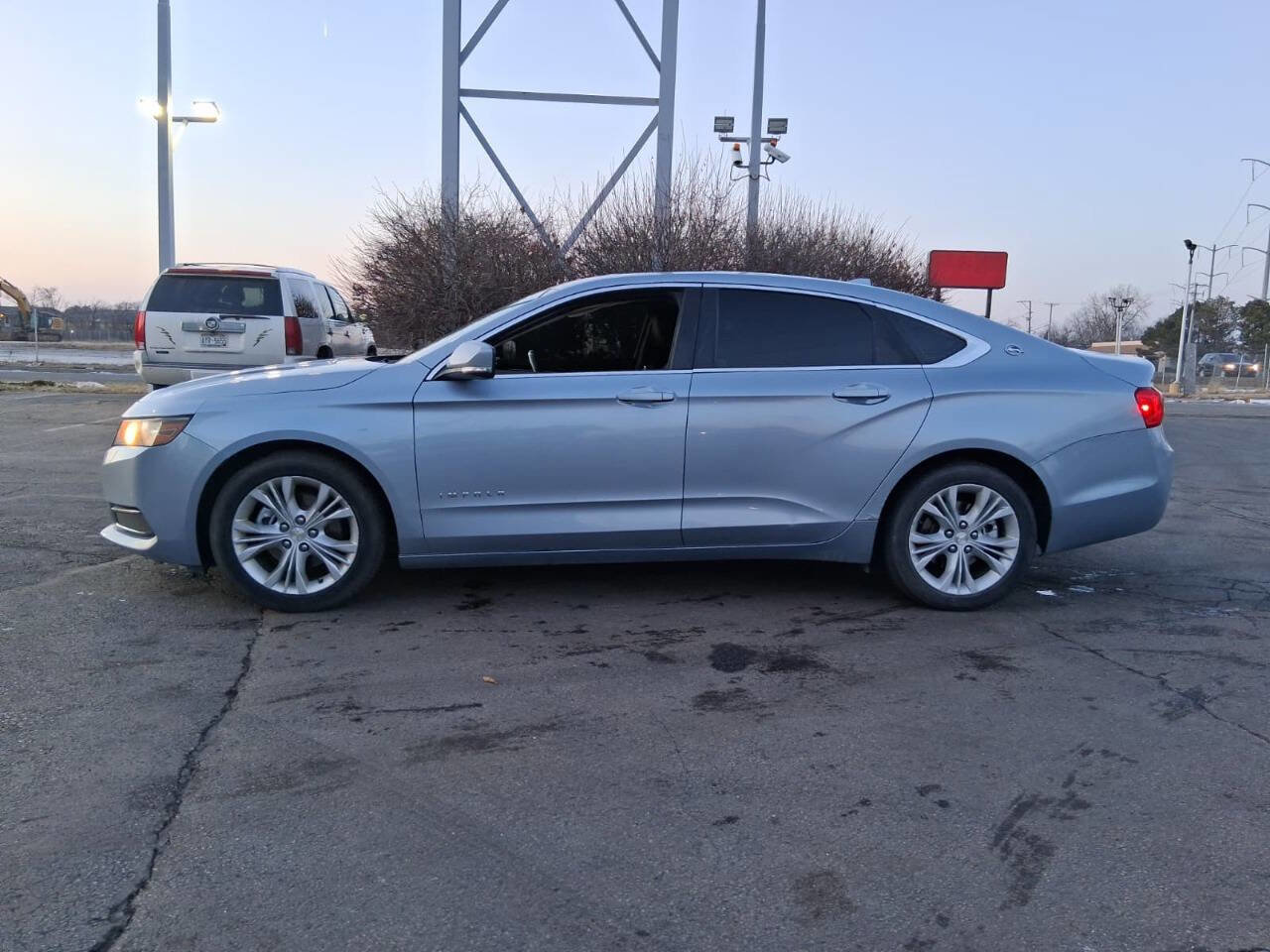 Used 2014 Chevrolet Impala LT FWD image 4