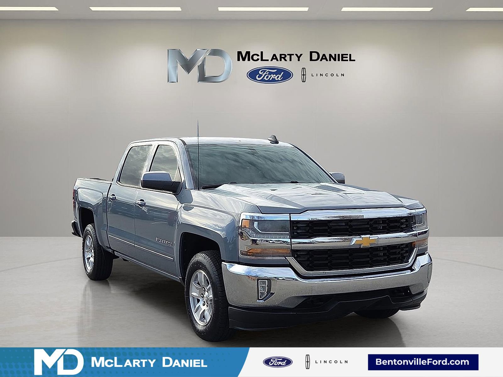 Used 2016 Chevrolet Silverado 1500 LT w/ LT Convenience Package image 1