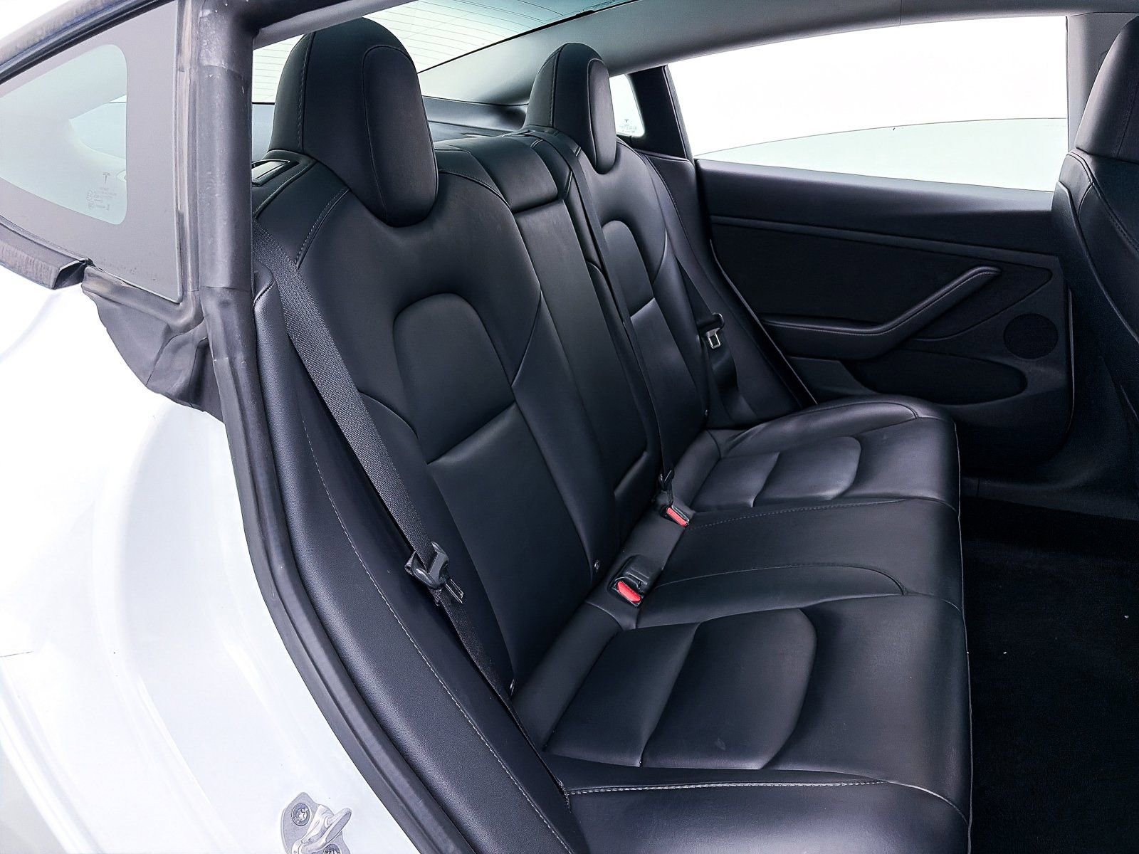 Used 2023 Tesla Model 3 Standard Range image 31