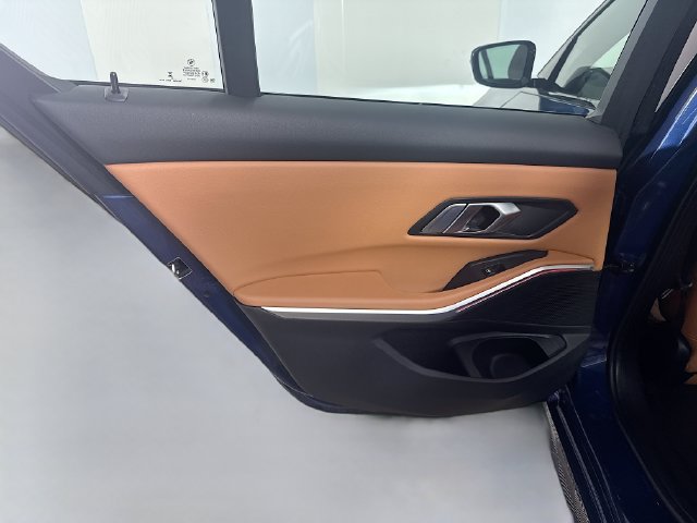 Used 2023 BMW 330i Sedan w/ Parking Assistance Package RWD image 25