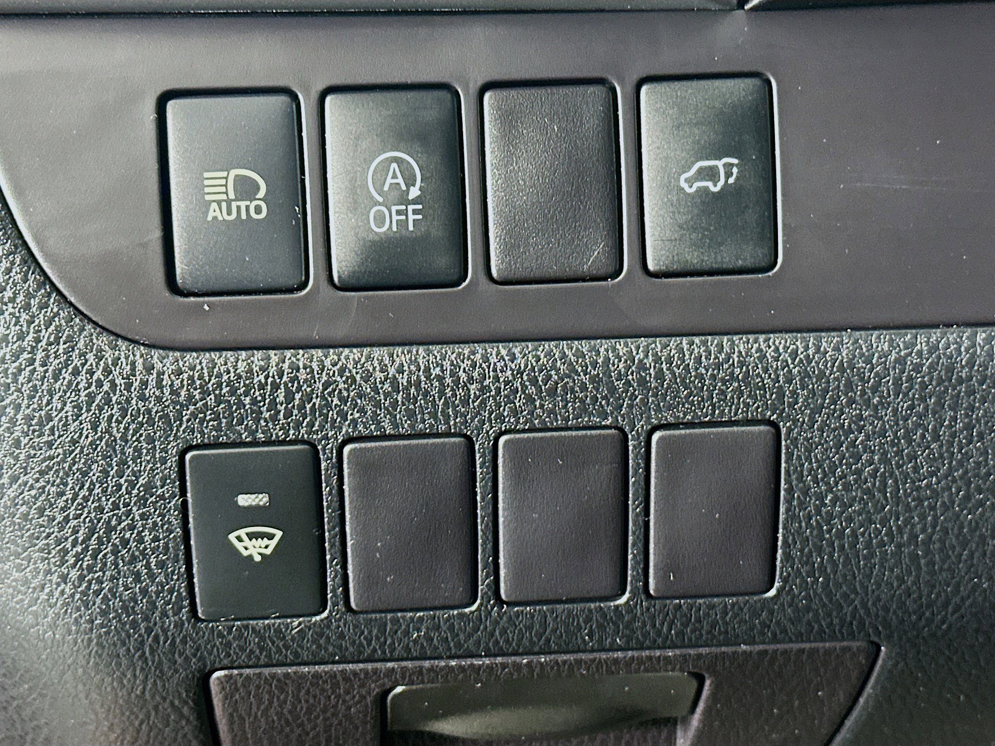 Used 2017 Toyota Highlander XLE AWD/4WD image 17