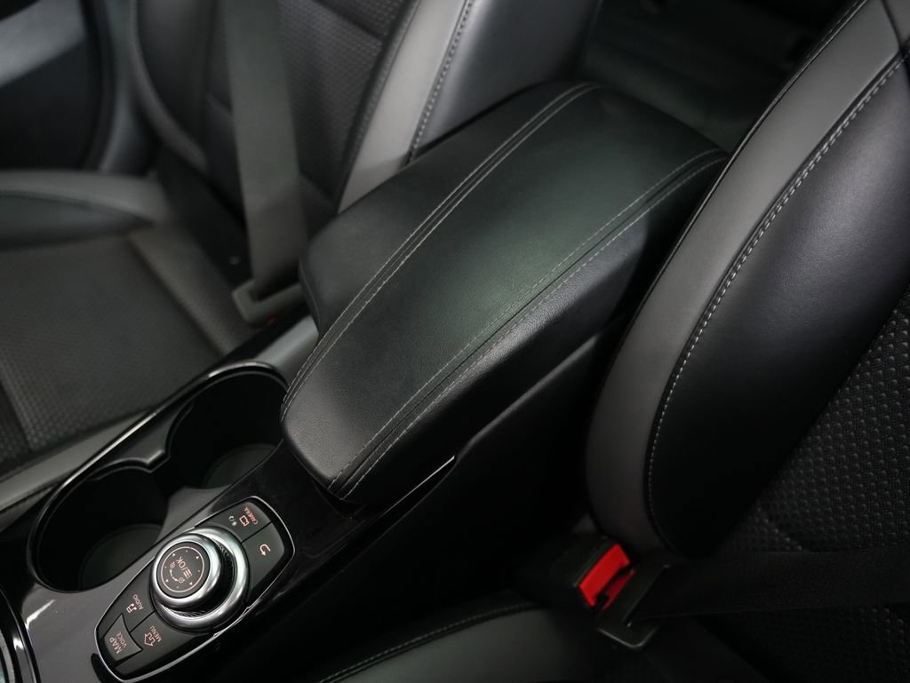 Used 2019 INFINITI QX30 w/ Navigation Package image 28