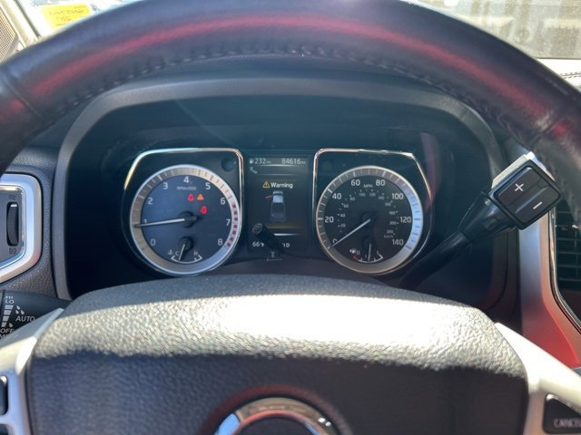 Used 2017 Nissan Titan SL image 14