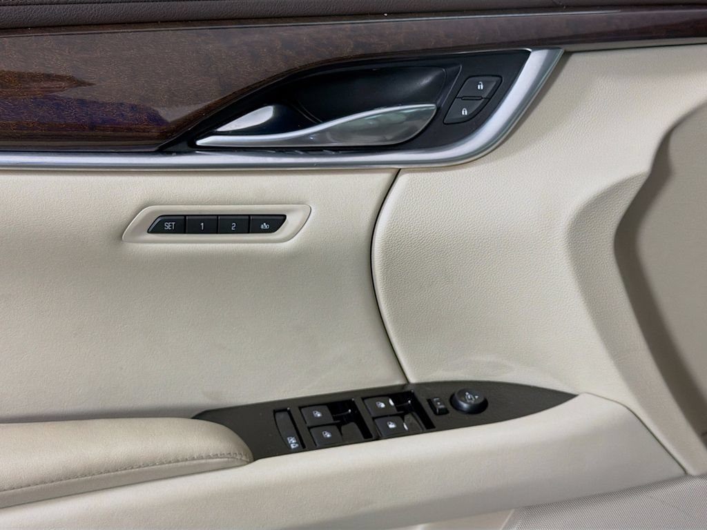 Used 2015 Cadillac XTS Premium FWD image 21