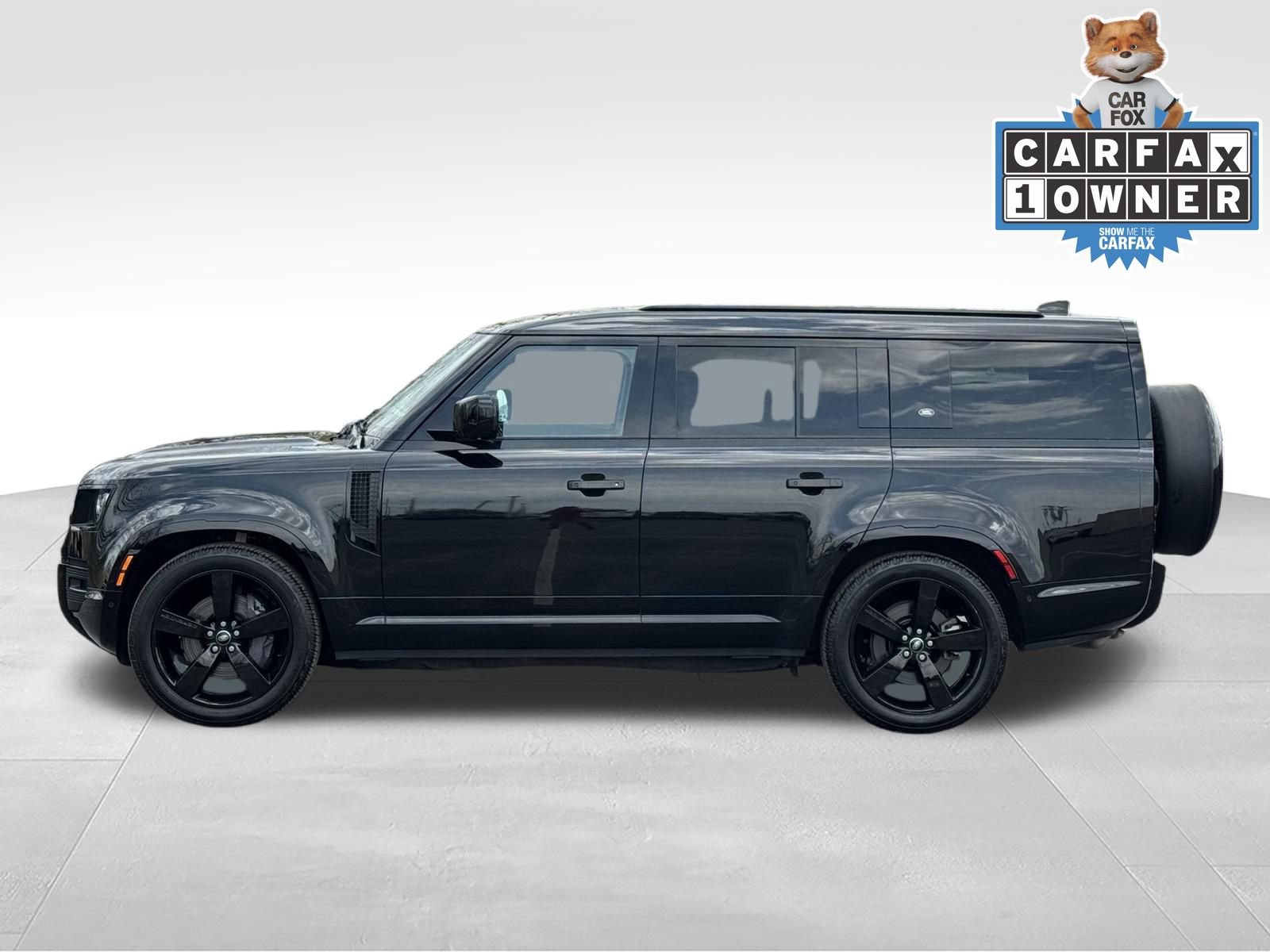 Used 2023 Land Rover Defender 130 X-Dynamic SE AWD/4WD image 8