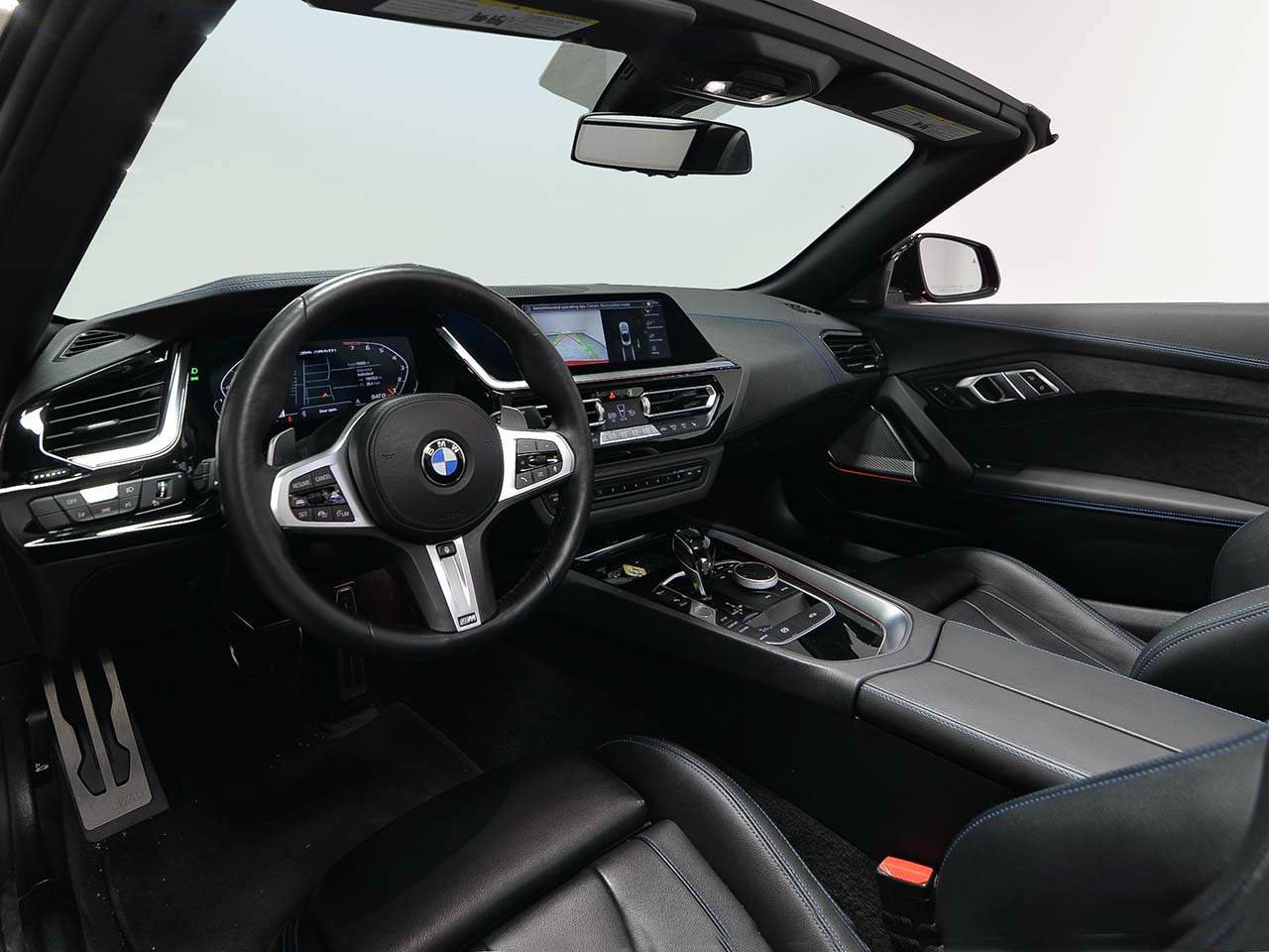Certified 2024 BMW Z4 M40i w/ Premium Package RWD image 14