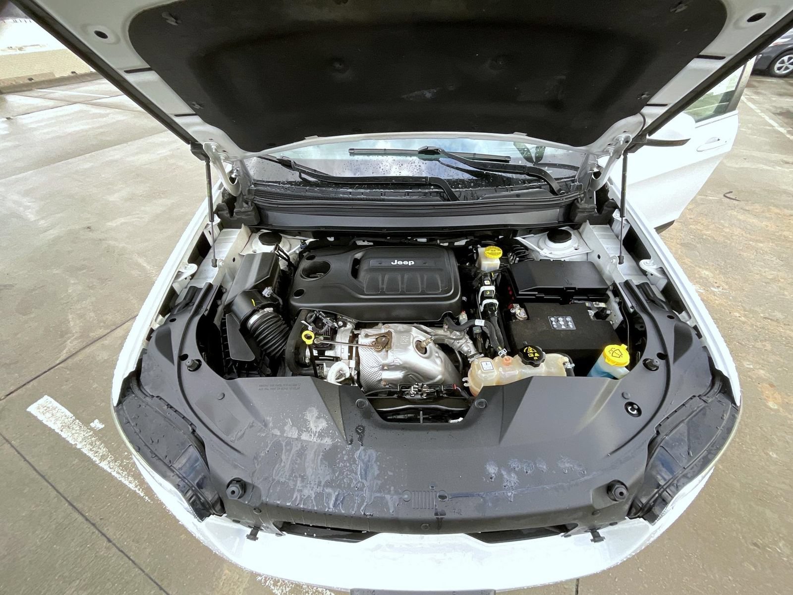 Used 2020 Jeep Cherokee Limited AWD/4WD image 24