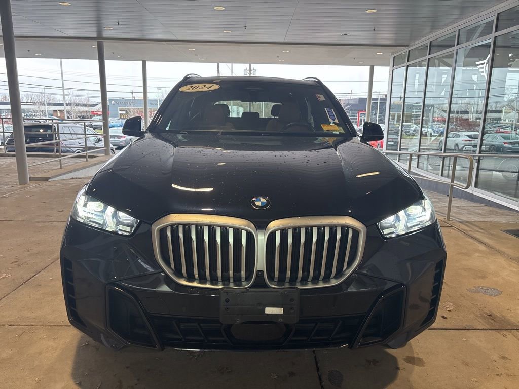 Used 2024 BMW X5 xDrive40i w/ M Sport Package image 7