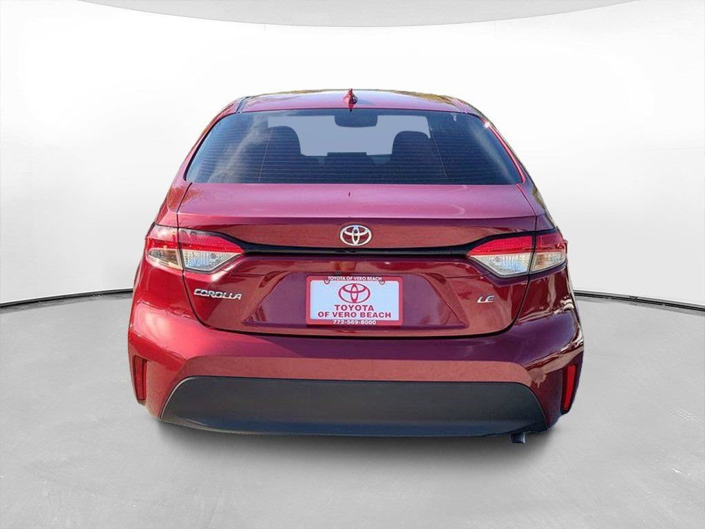 Used 2024 Toyota Corolla LE FWD image 5
