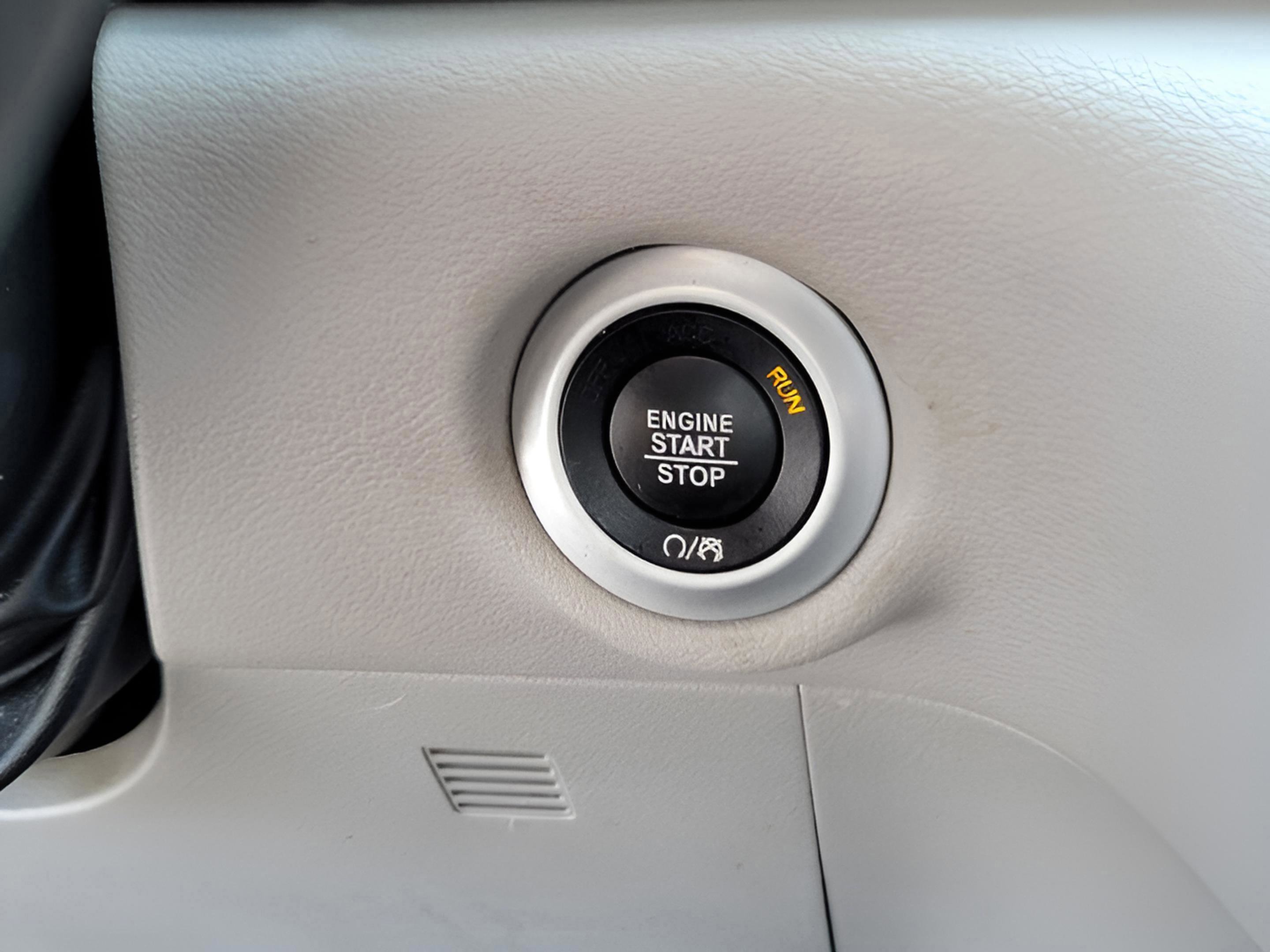 Used 2019 Chrysler Pacifica Touring Plus image 28