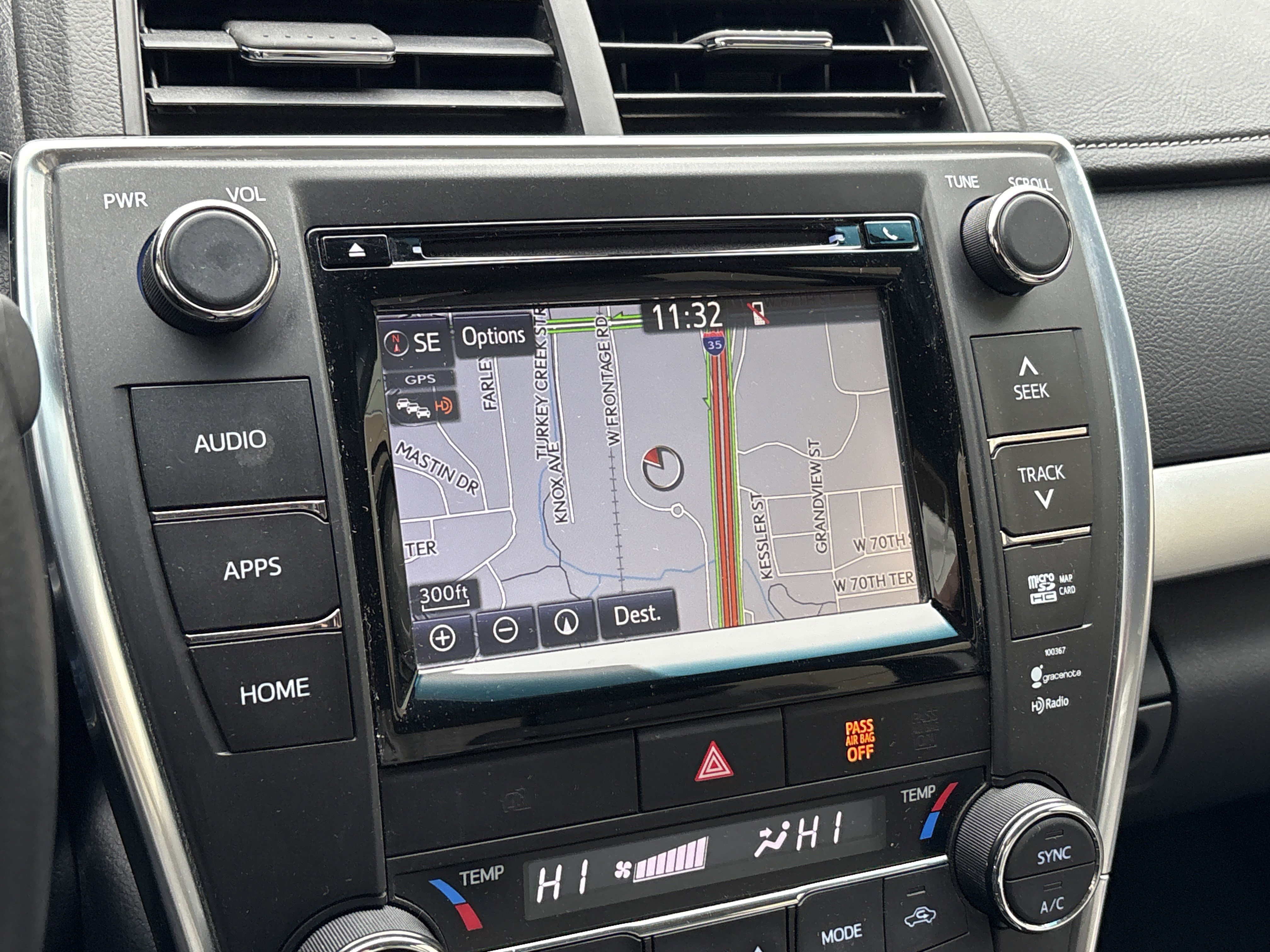 Used 2015 Toyota Camry XSE image 24