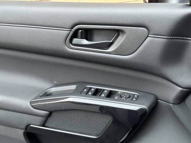 New 2026 Nissan Pathfinder SV AWD/4WD image 21