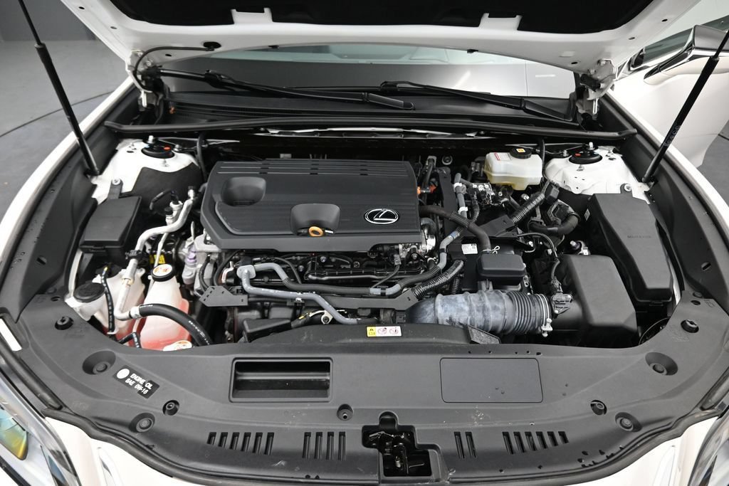 Used 2022 Lexus ES 300h w/ Premium Package FWD image 16