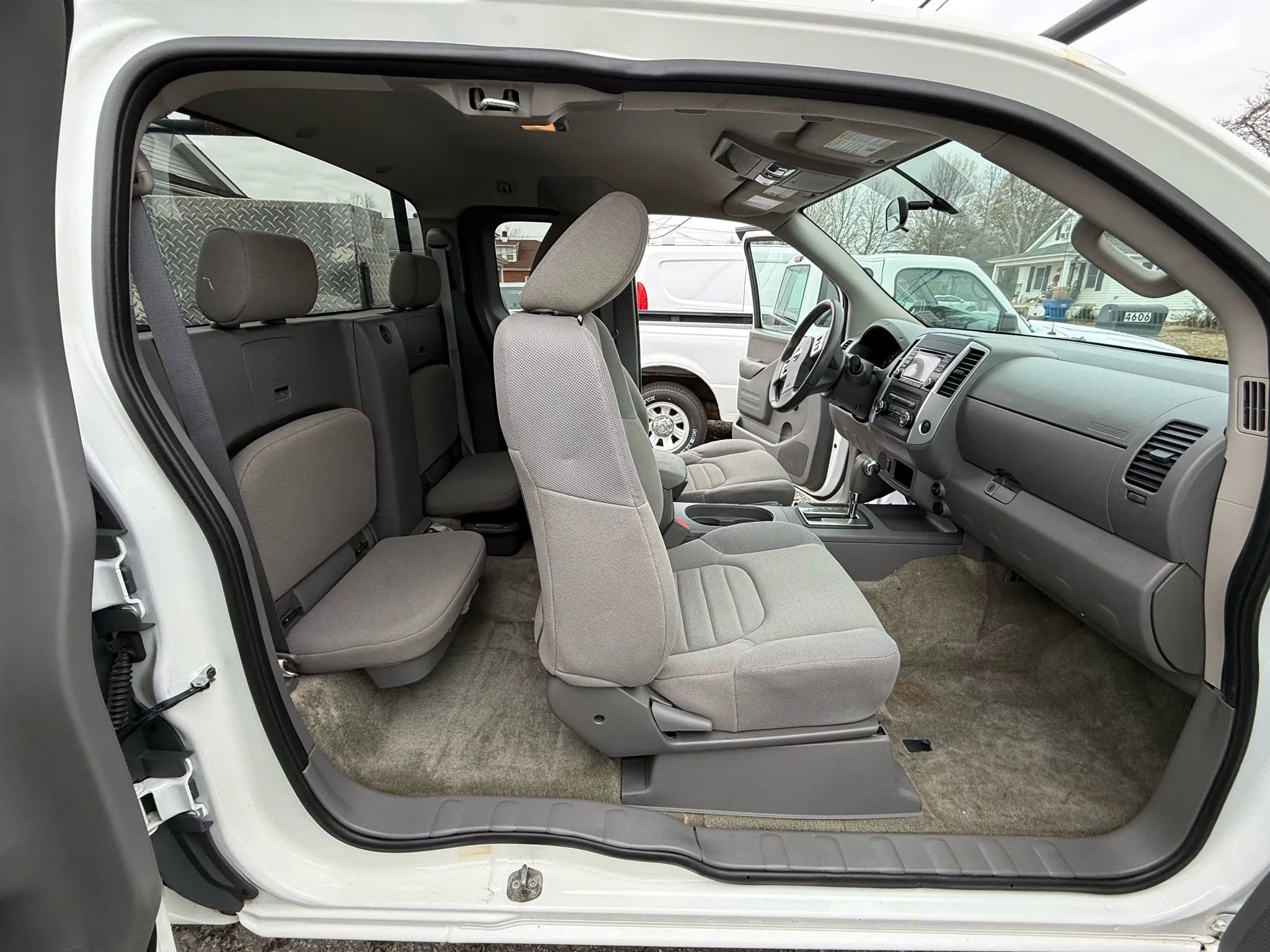 Used 2018 Nissan Frontier S image 27