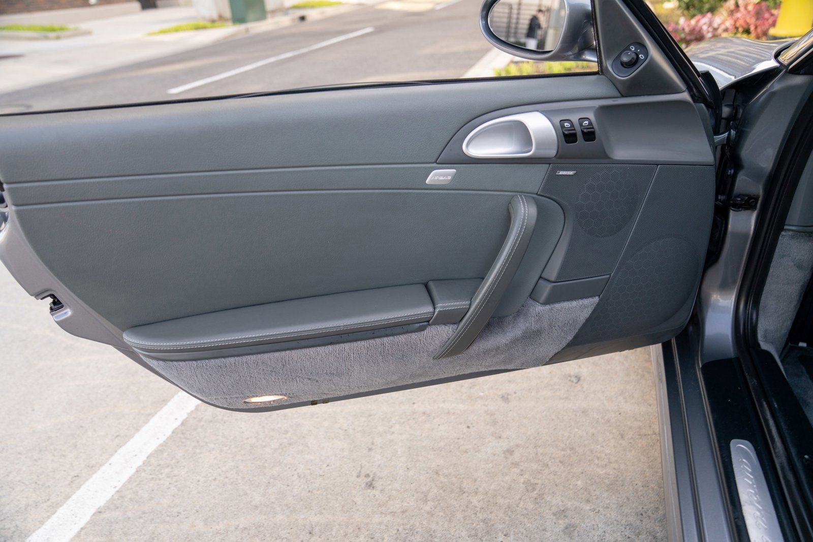 Used 2006 Porsche 911 Carrera 4S AWD/4WD image 10