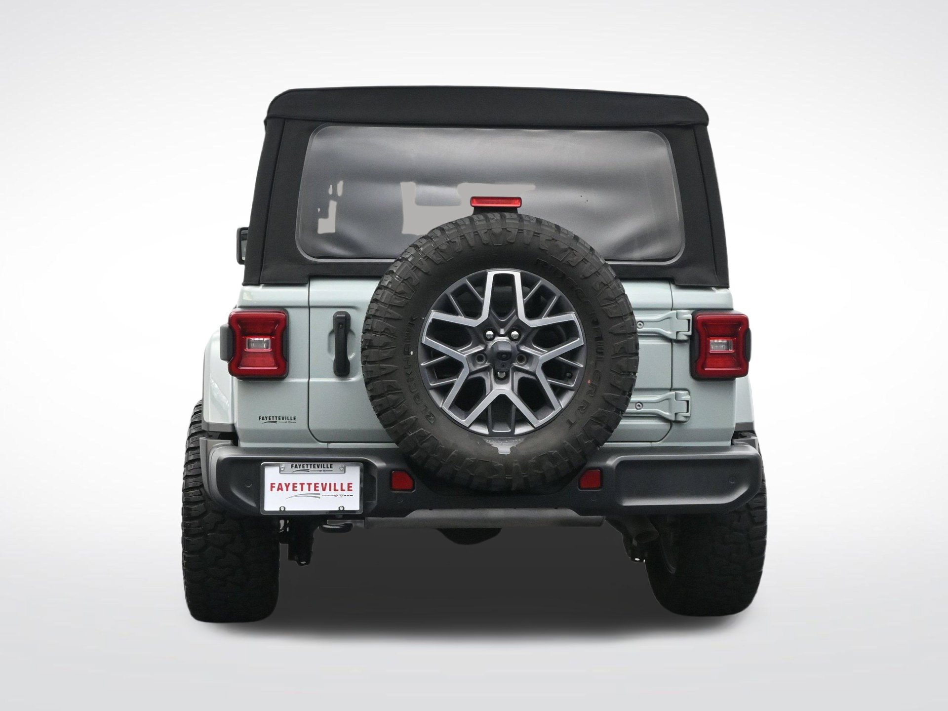 Used 2024 Jeep Wrangler Unlimited Sahara w/ Safety Group AWD/4WD image 9