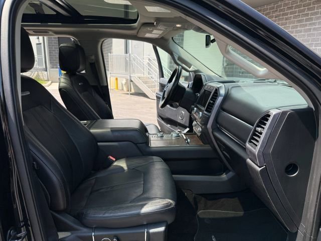 Used 2019 Ford Expedition Max Platinum AWD/4WD image 28