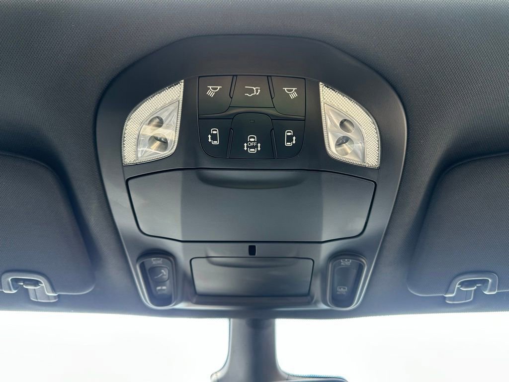 Certified 2026 Chrysler Pacifica Limited AWD/4WD image 19