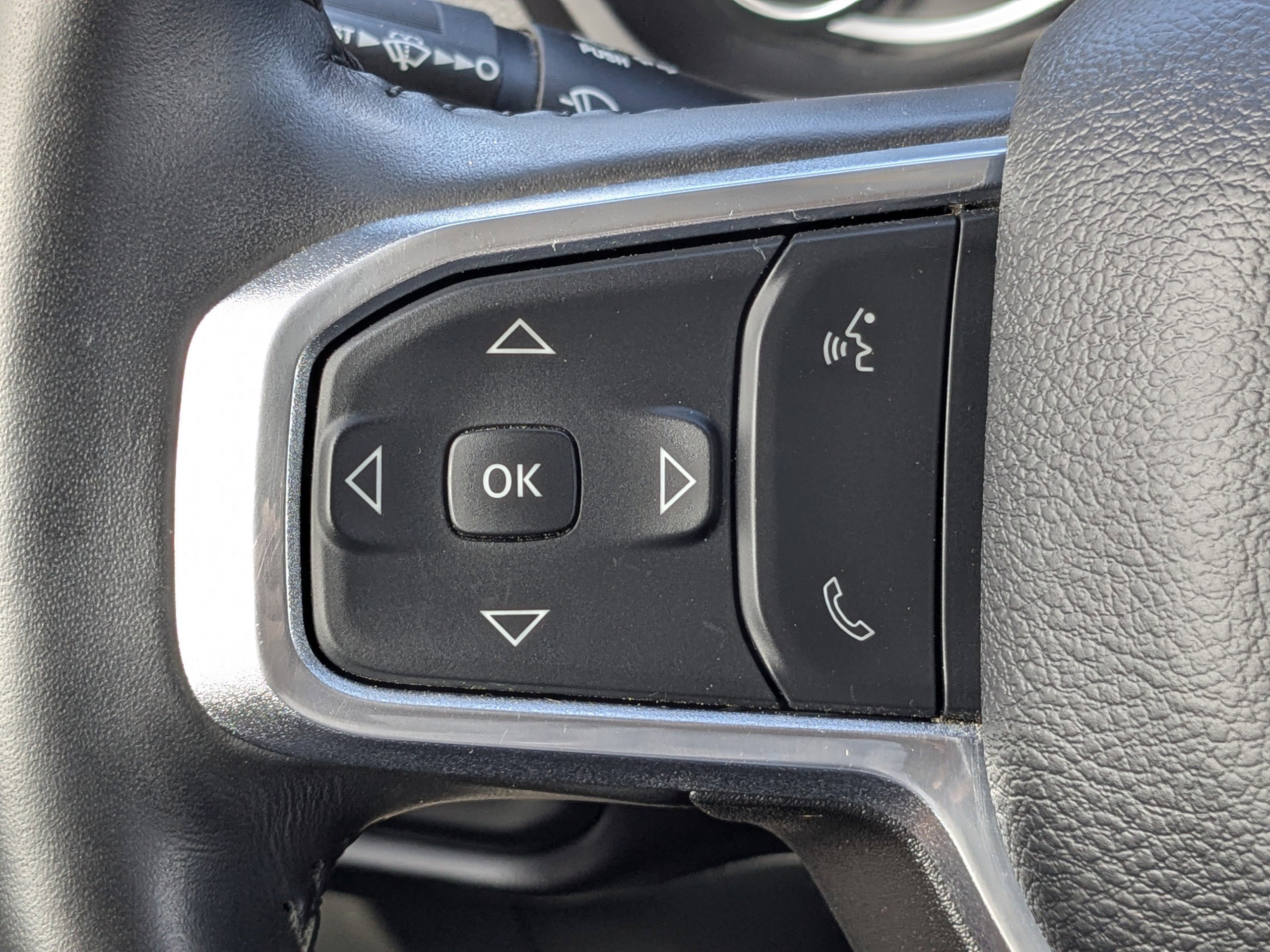 Used 2024 RAM 2500 Laramie image 26