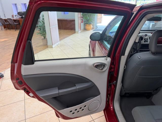 Used 2008 Chrysler PT Cruiser FWD image 14