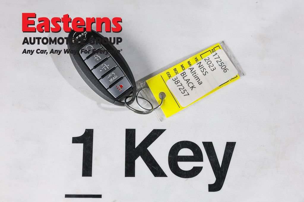 Used 2023 Nissan Altima 2.5 SR AWD/4WD image 27