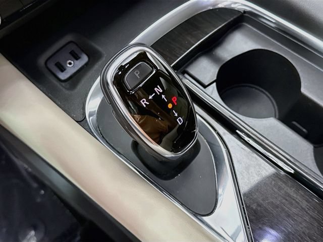 Used 2018 Buick Enclave Essence FWD image 16