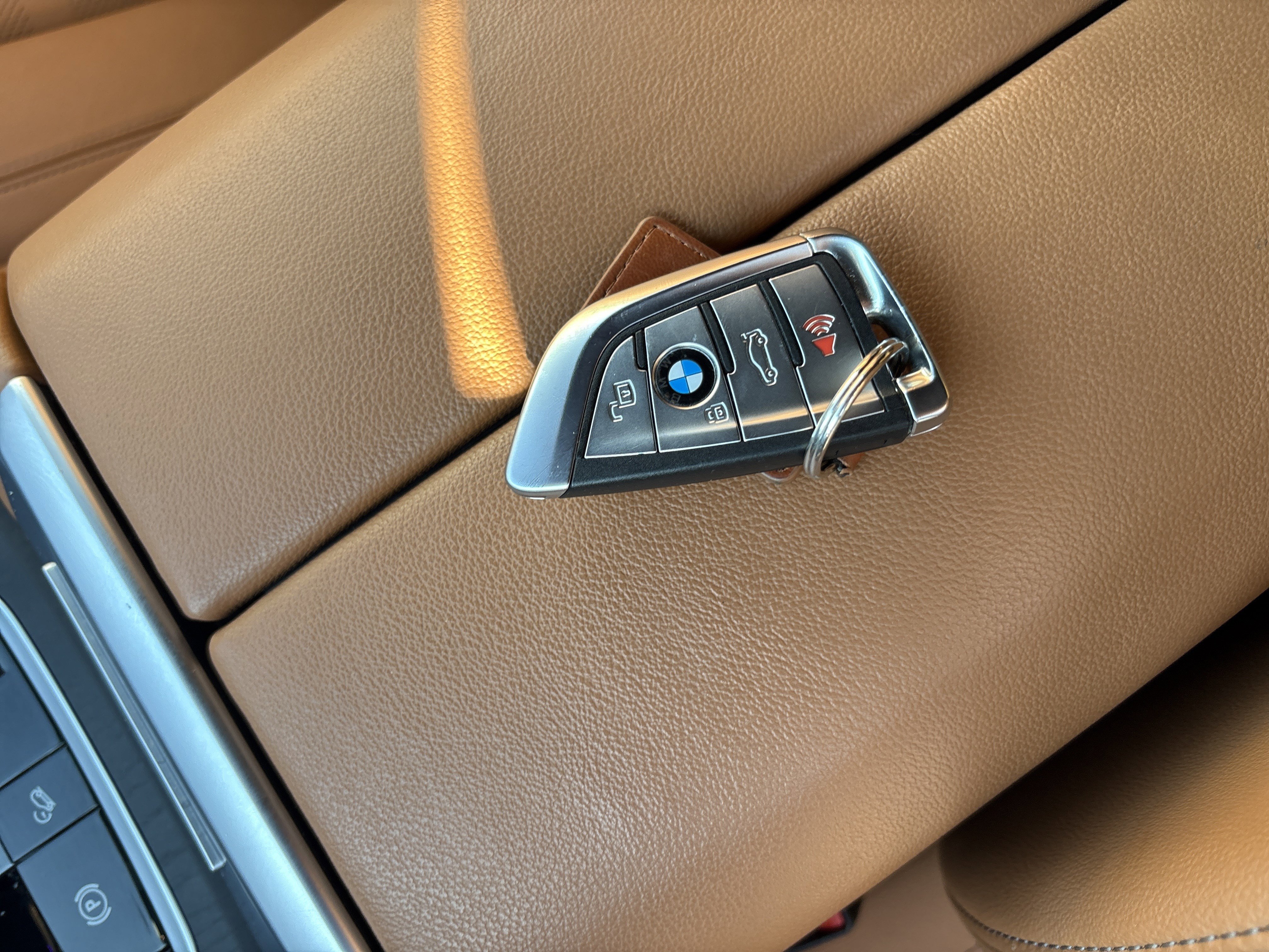 Used 2022 BMW X7 xDrive40i w/ M Sport Package image 35