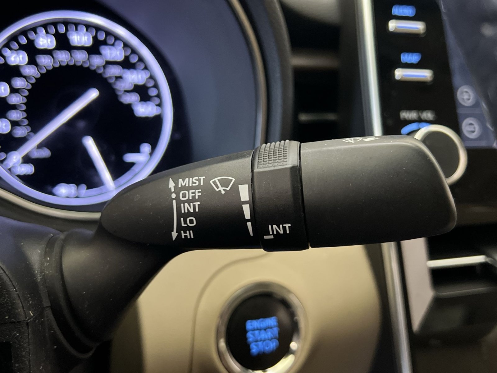 Used 2020 Toyota Avalon Limited w/ Advanced Safety Package FWD image 36