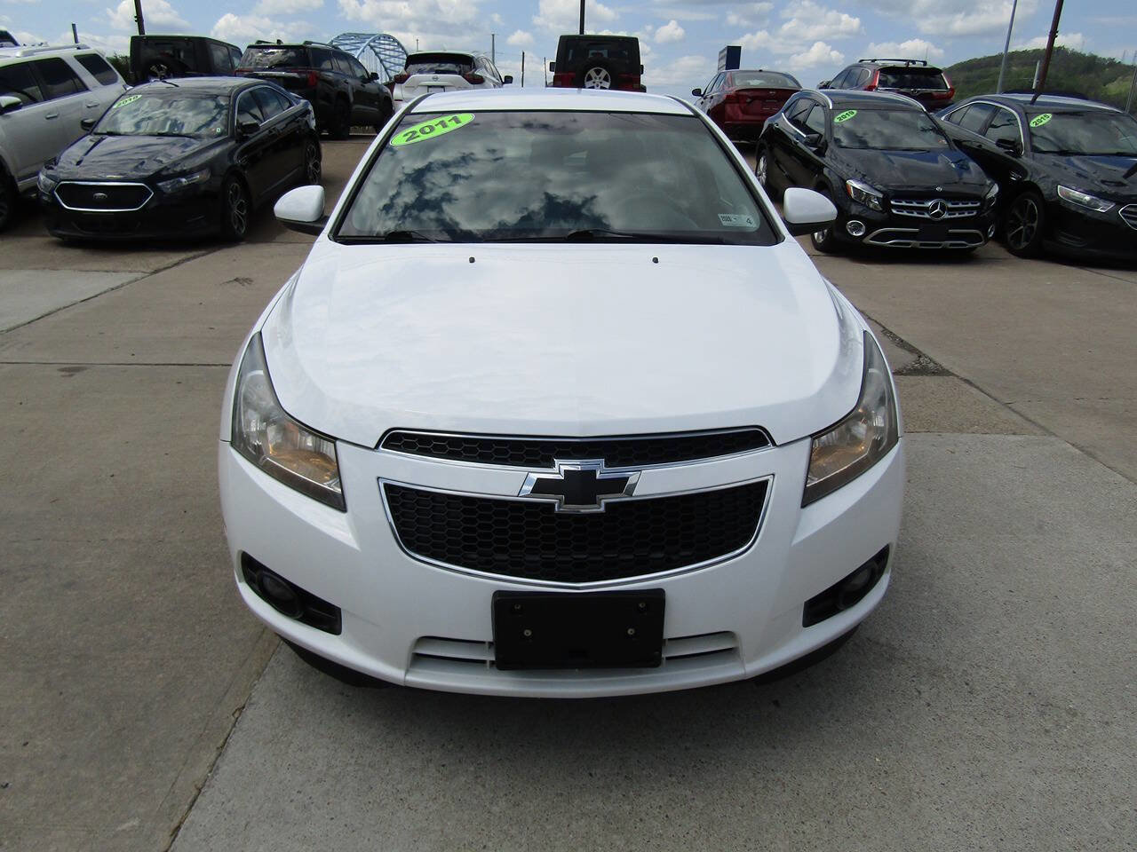 Used 2011 Chevrolet Cruze LS w/ Connectivity Package FWD image 5
