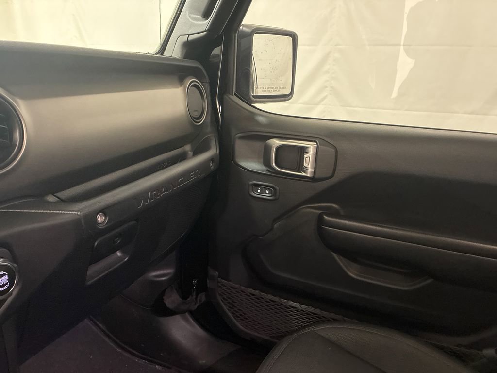 Used 2021 Jeep Wrangler Sport AWD/4WD image 30