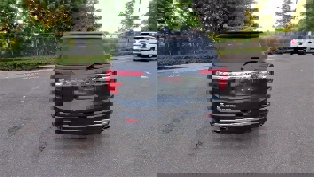 Used 2021 GMC Acadia Denali w/ Denali Technology Package image 41