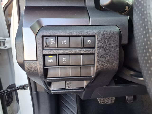 Used 2025 Toyota 4Runner SR5 AWD/4WD image 38