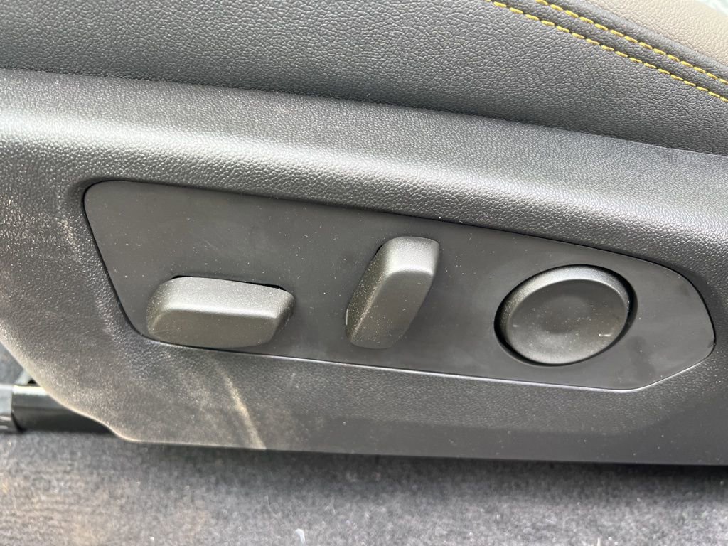 New 2026 Chevrolet Colorado ZR2 w/ Midnight Edition image 12