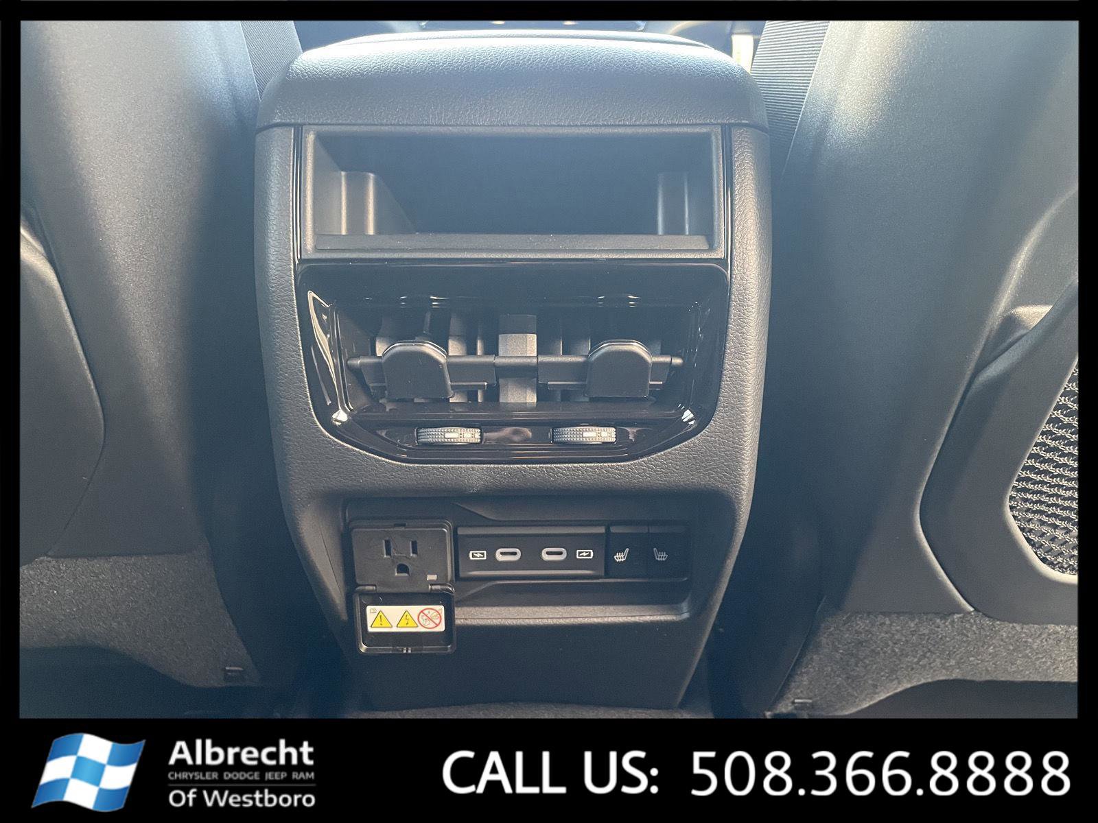 New 2026 Jeep Grand Cherokee Limited image 19