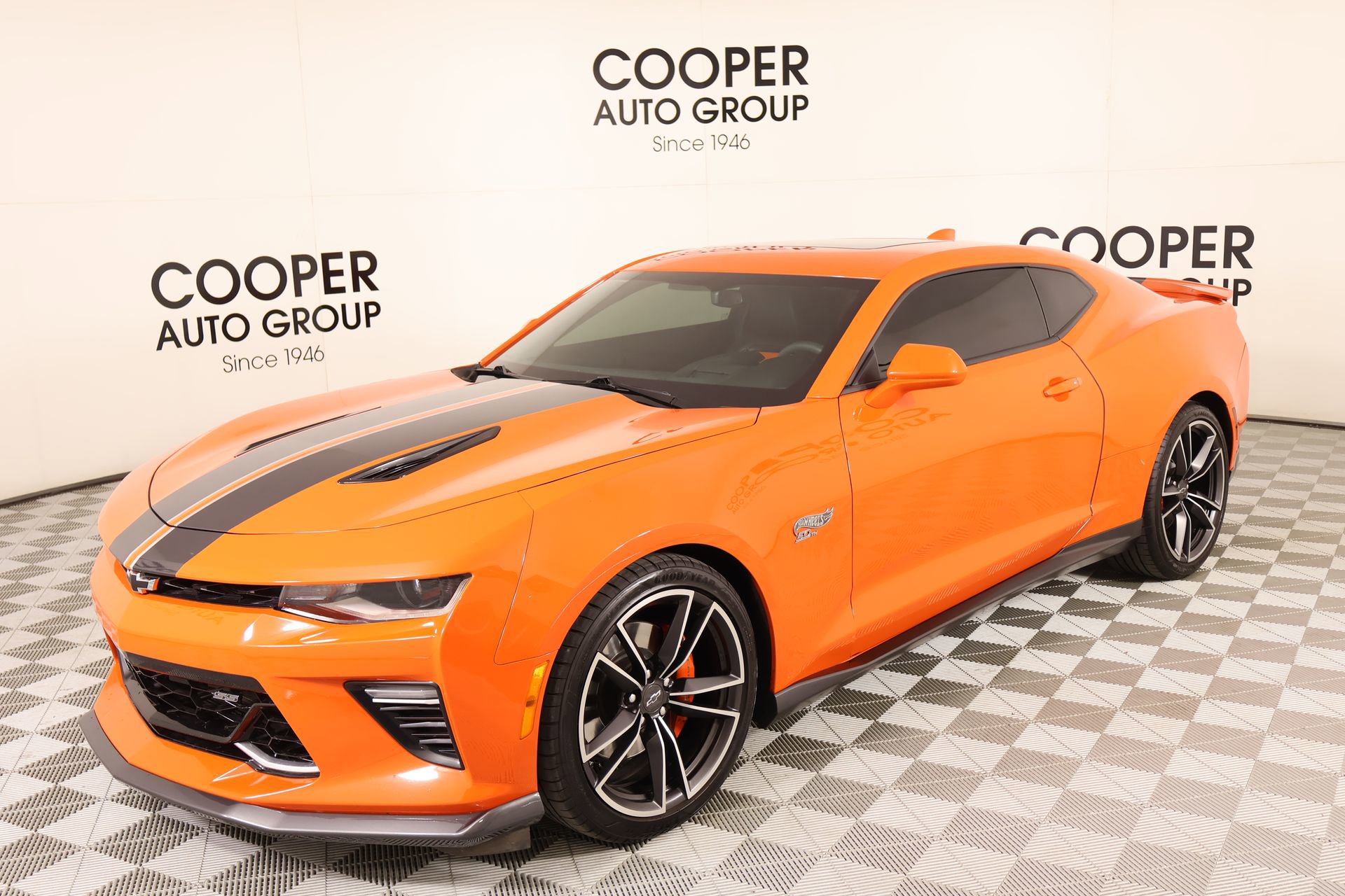 Used 2018 Chevrolet Camaro SS w/ Hot Wheels Edition image 10