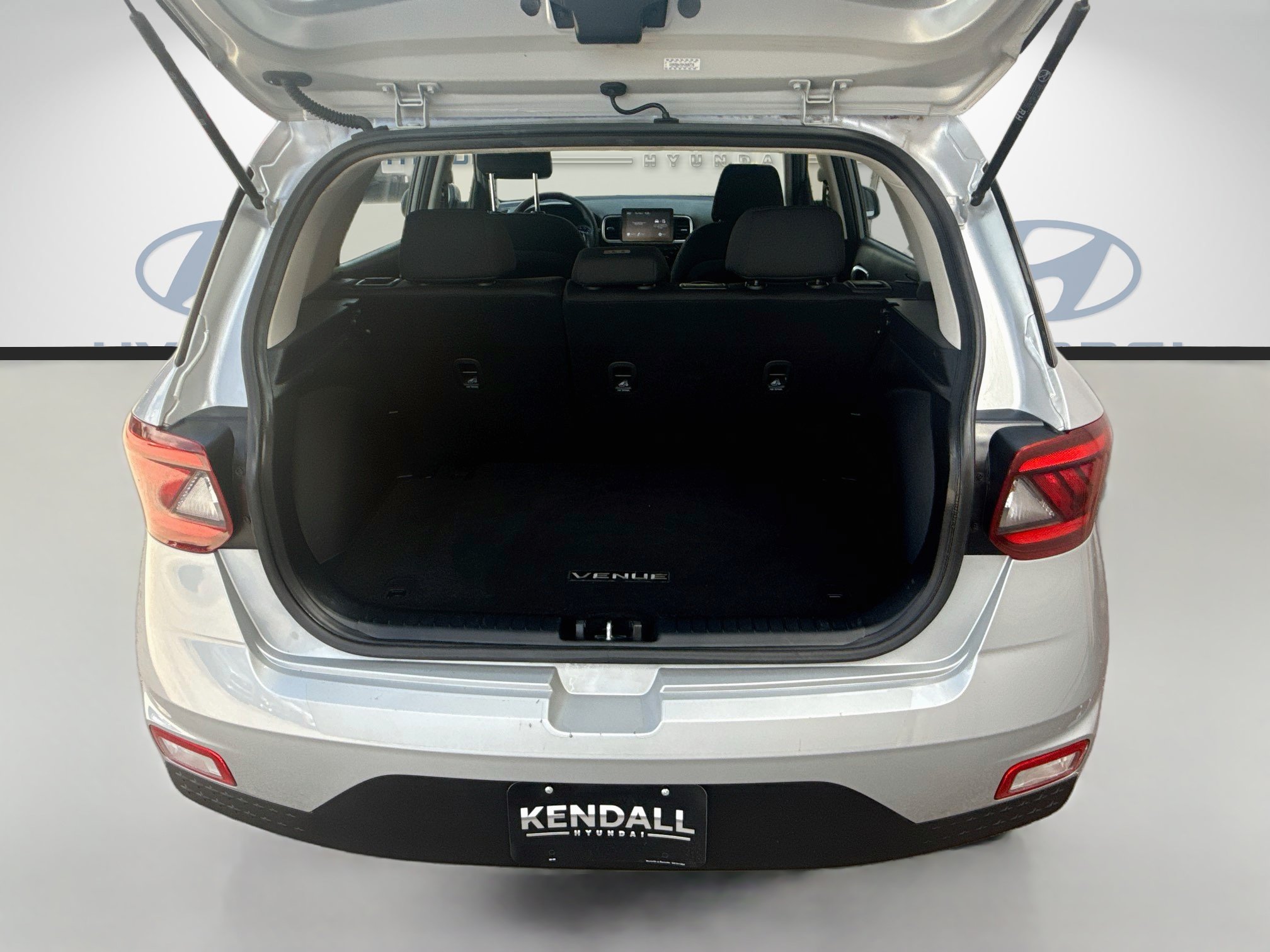 Used 2021 Hyundai Venue SE FWD image 23