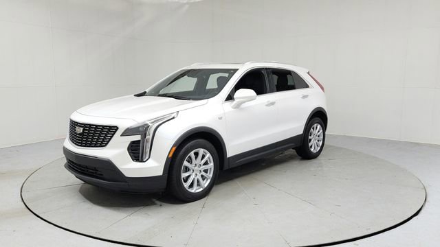 Certified 2023 Cadillac XT4 Luxury w/ Cold Weather Package image 1