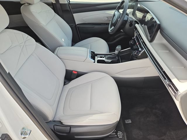Used 2025 Hyundai Tucson SEL FWD image 11