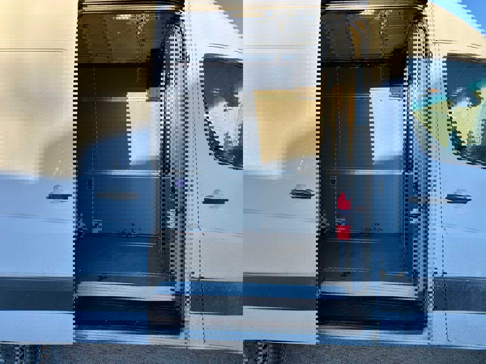 Used 2016 Freightliner Sprinter 2500 image 12