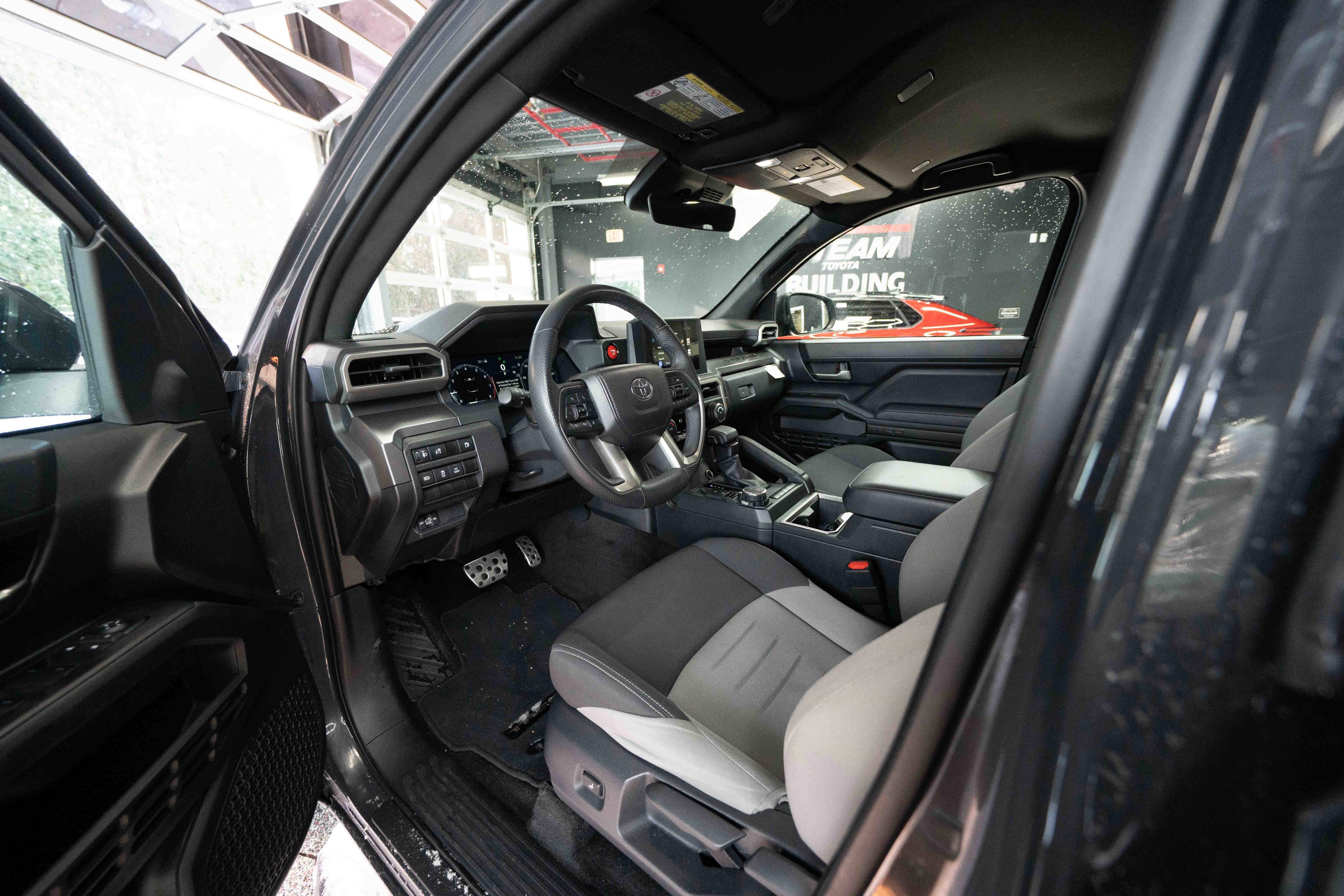 Used 2024 Toyota Tacoma TRD Sport image 8
