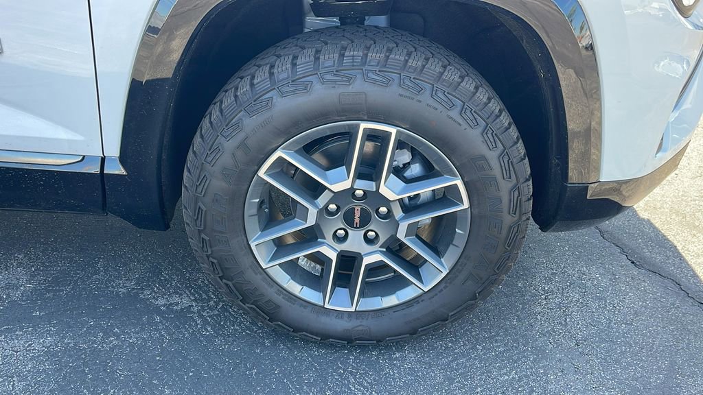 New 2026 GMC Terrain AT4 w/ Technology Package II image 9