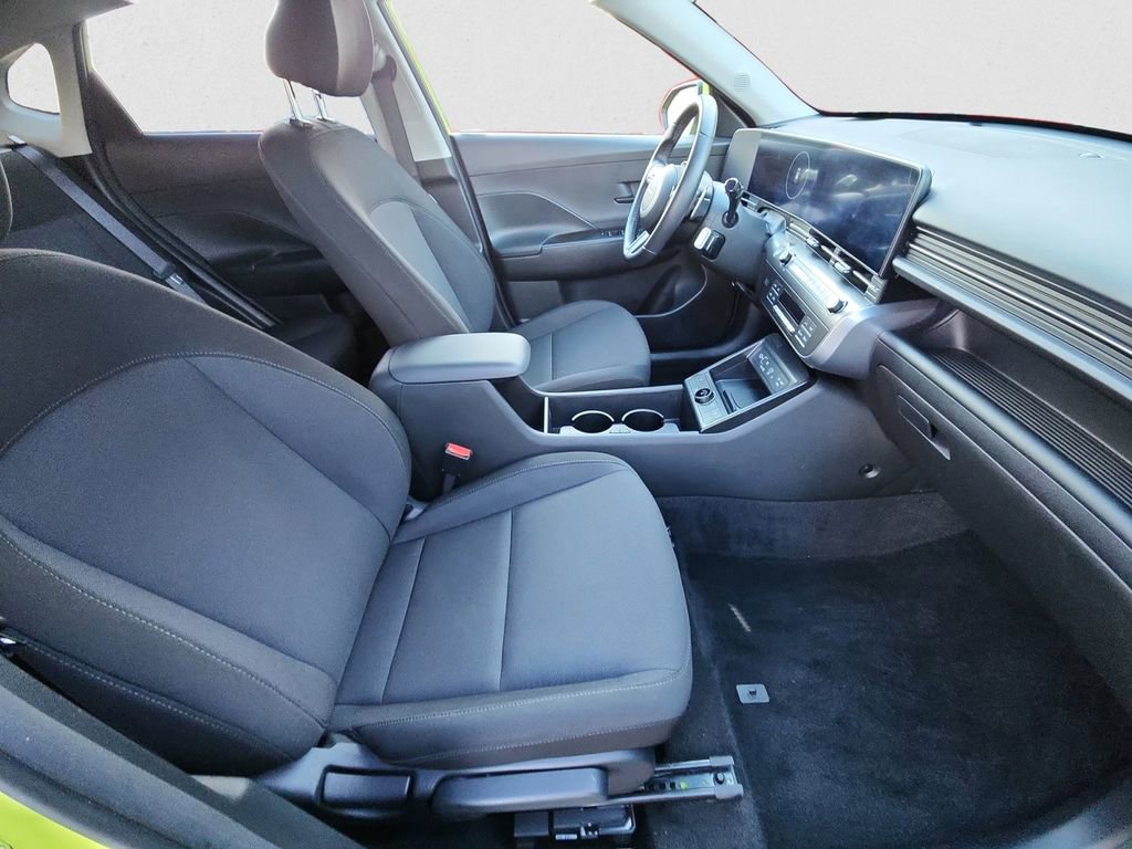 Certified 2025 Hyundai Kona SEL AWD/4WD image 15