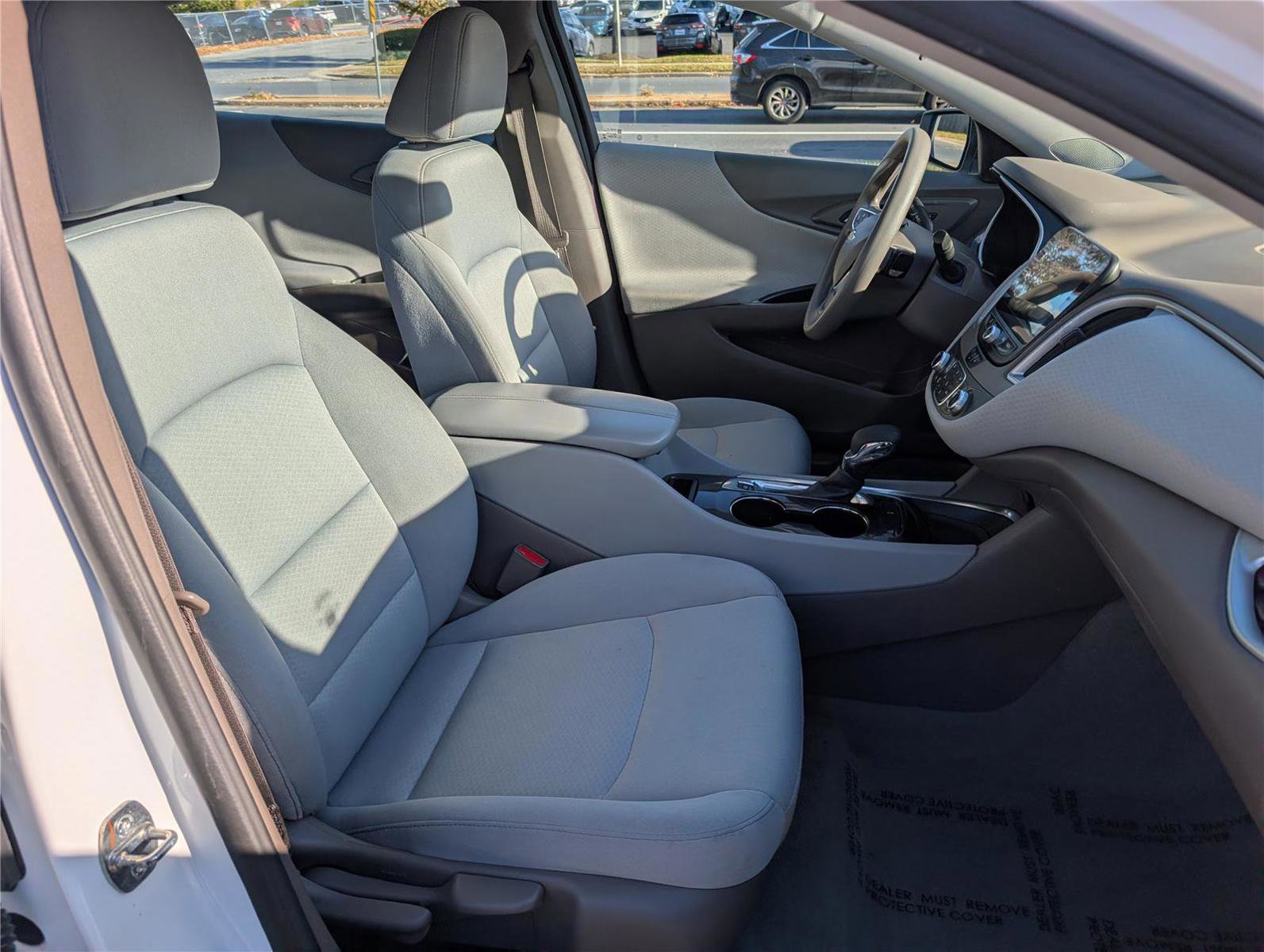 Used 2022 Chevrolet Malibu LT image 12