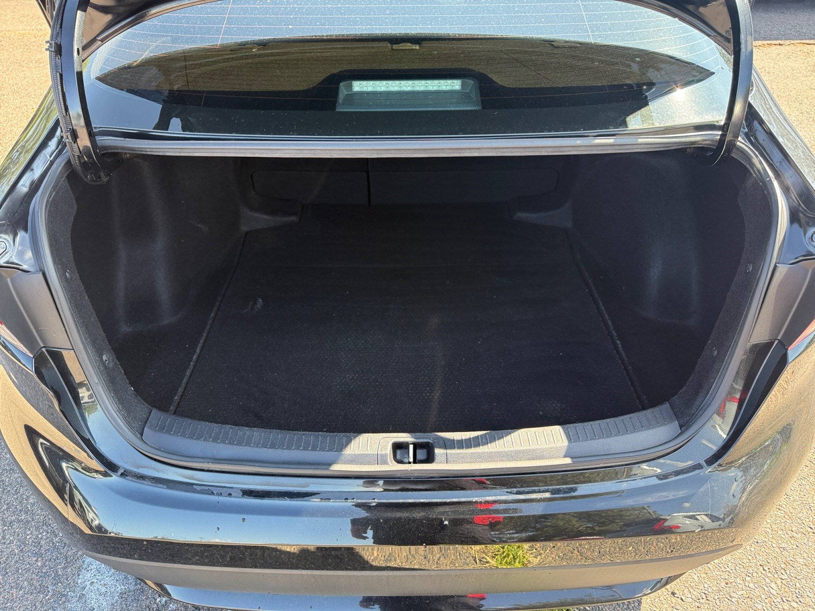 Used 2022 Toyota Corolla LE FWD image 32