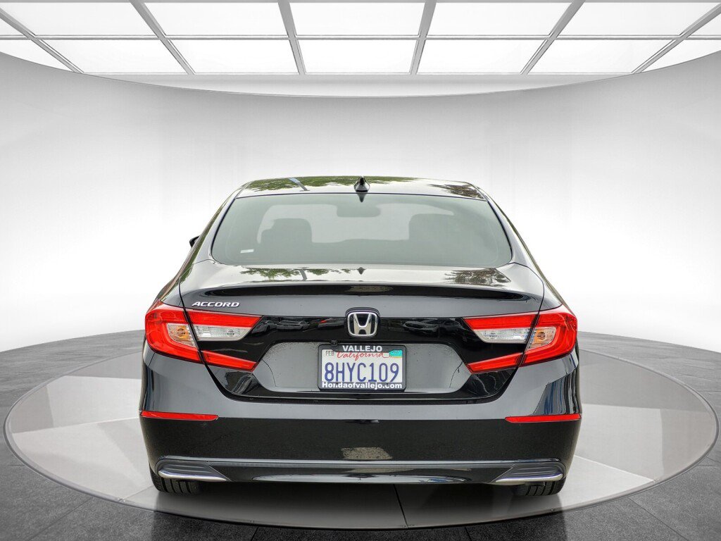 Certified 2019 Honda Accord EX image 4