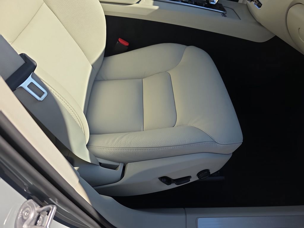 Used 2025 Volvo XC60 T8 Core w/ Protection Package Premier image 12