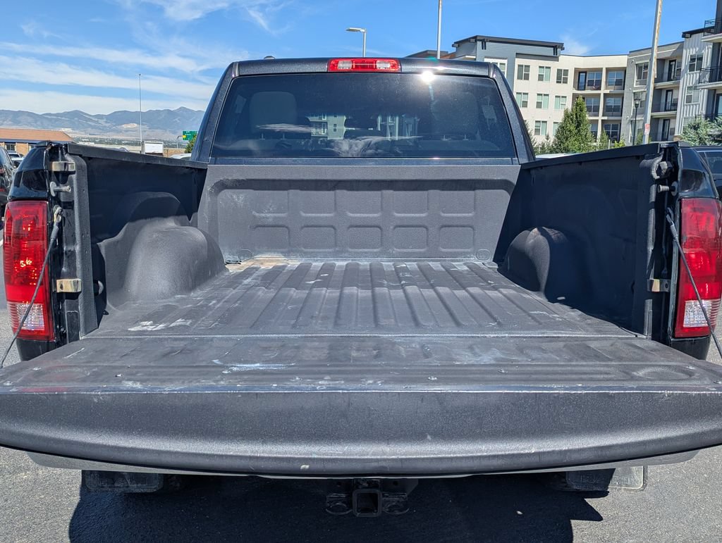 Used 2017 RAM 1500 Classic SLT AWD/4WD image 7