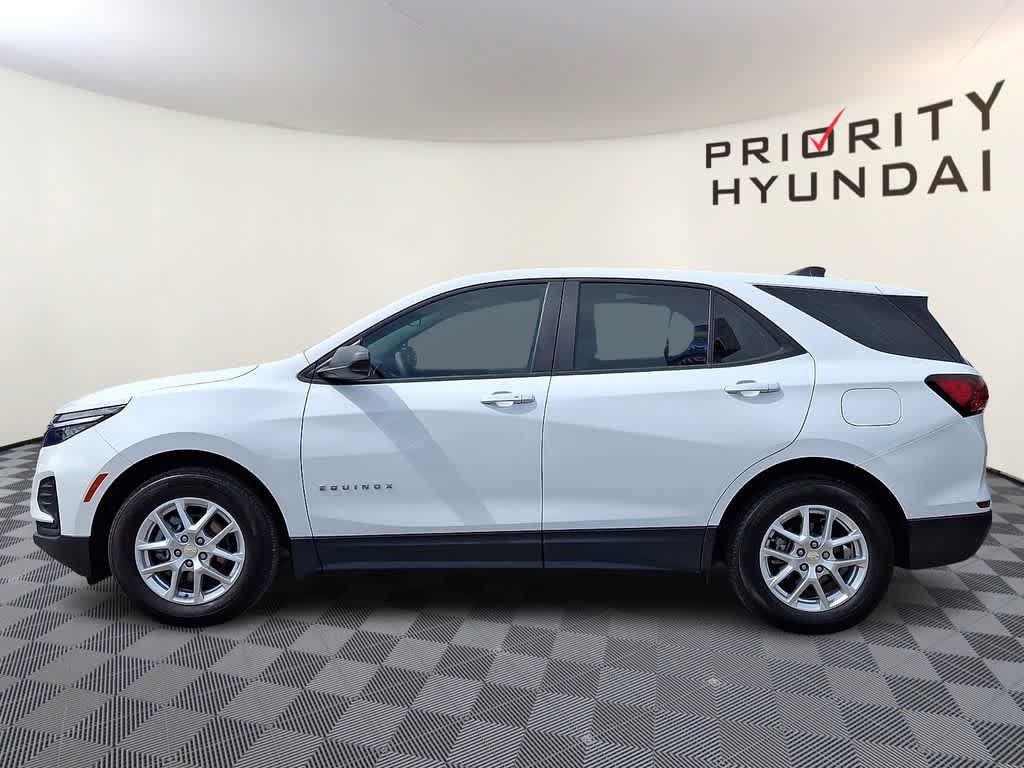 Used 2023 Chevrolet Equinox LS w/ Driver Confidence II Package image 7