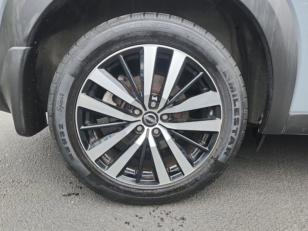 Used 2023 Nissan Pathfinder Platinum AWD/4WD image 8