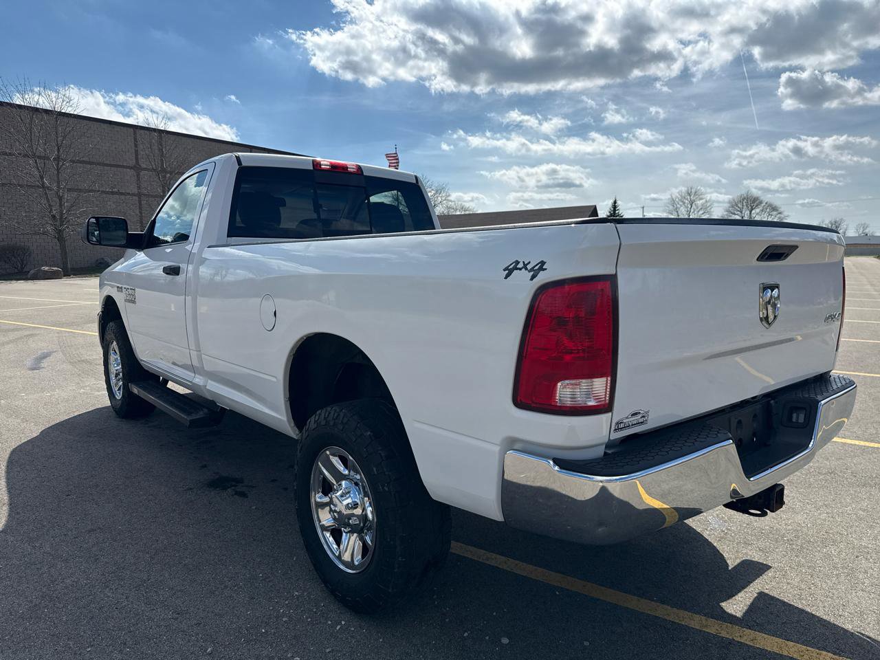 Used 2018 RAM 3500 Tradesman w/ Chrome Appearance Group AWD/4WD image 7